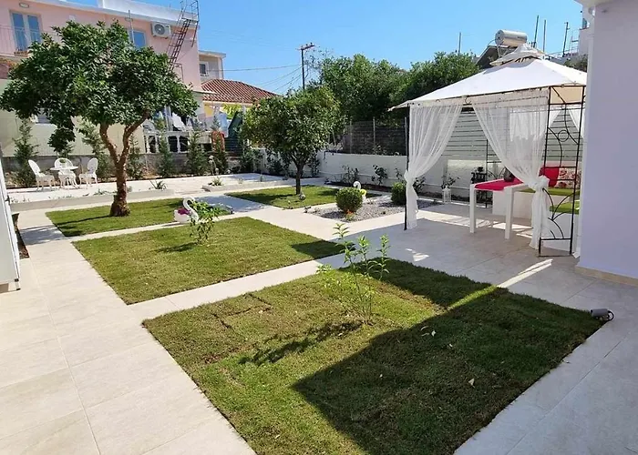 Fiore , 200m From Square *