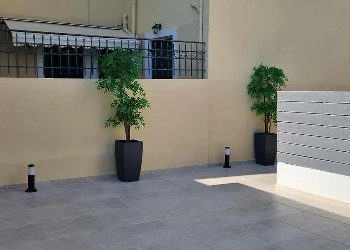 Fiore , 200m From Square *